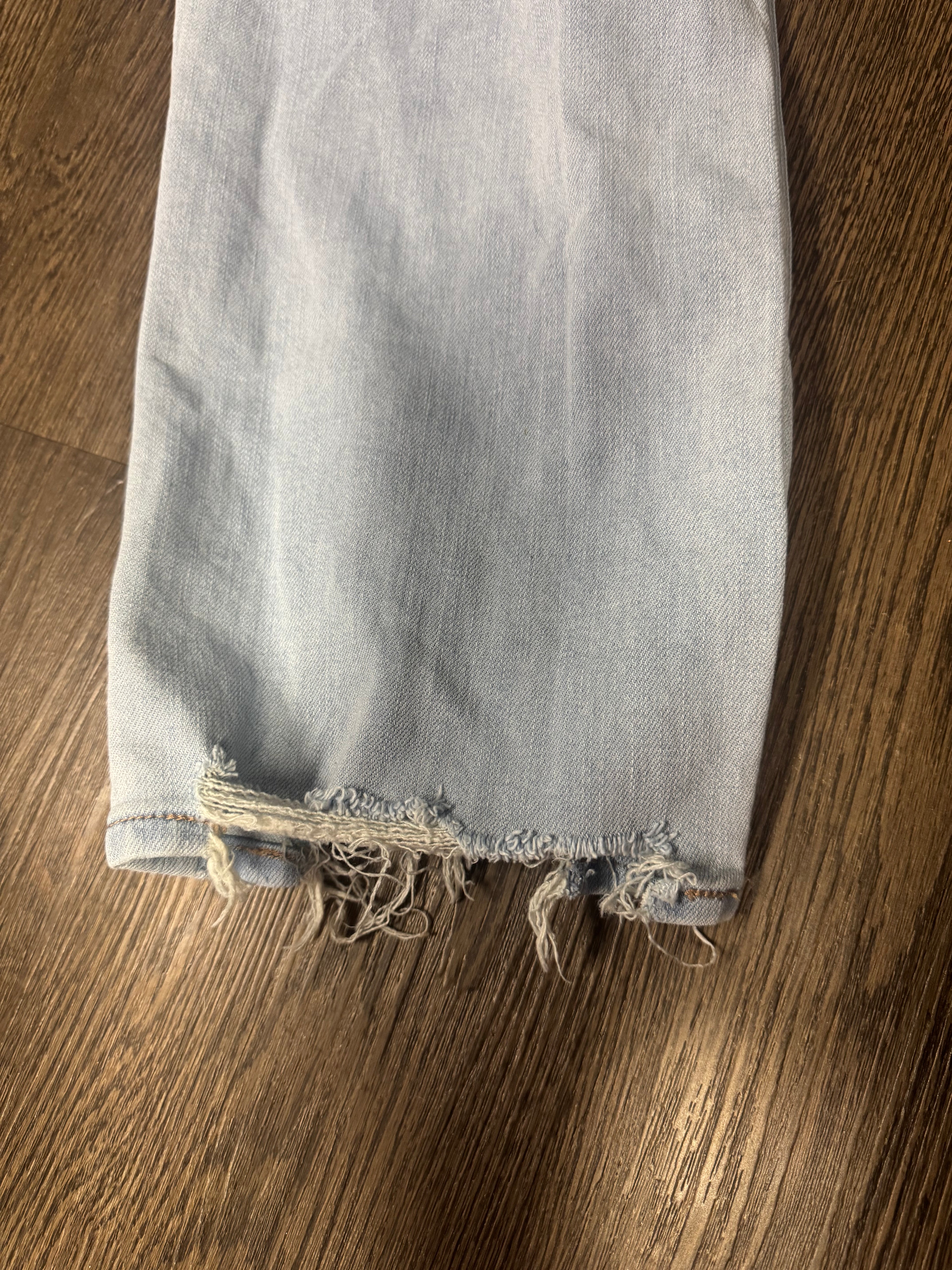 American Eagle Straight Leg Jeans