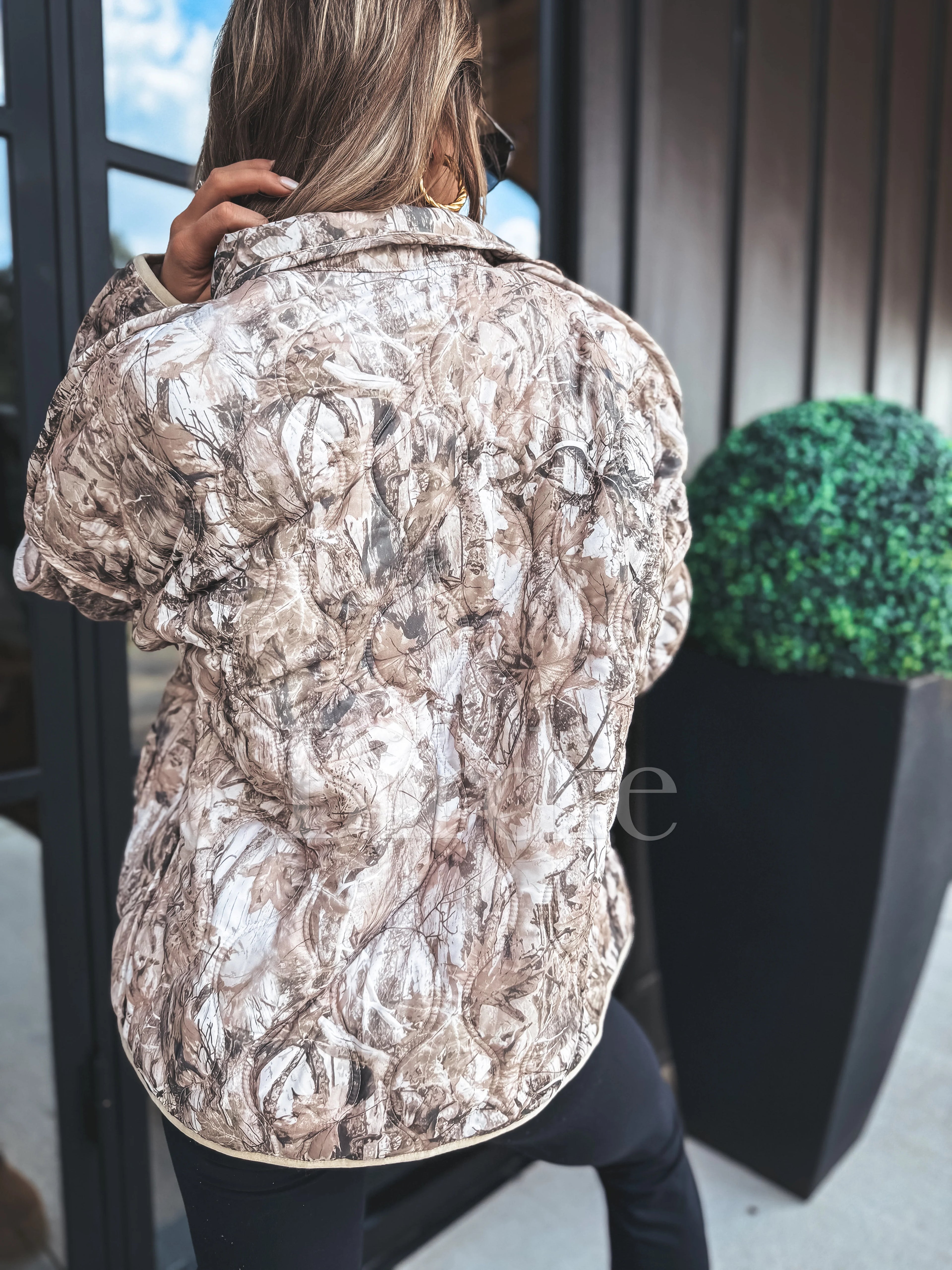 BIRDIE Cozy Cloud Jacket in Dark Camo